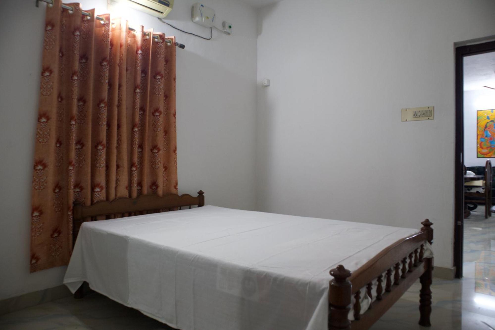 Ambili Riverfront Villa With Party Hall Irimbranallur Eksteriør bilde